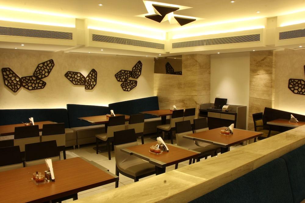Hotel Fidalgo Panaji Esterno foto